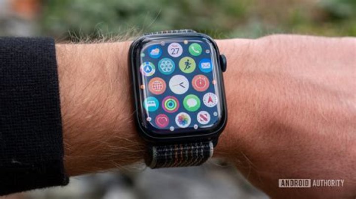 Can Moto watch work with iPhone?