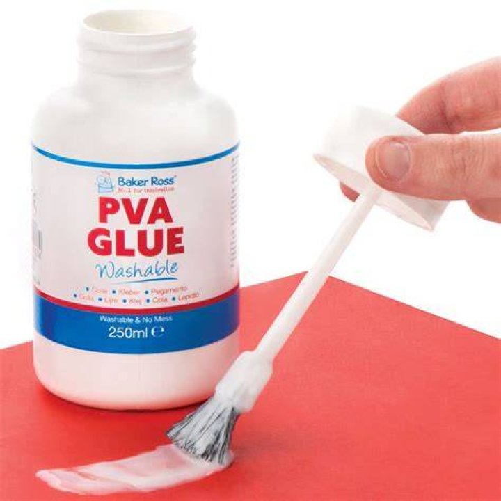 Is PVA glue conductive?