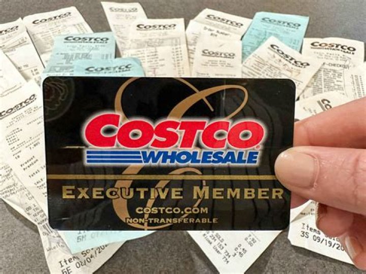 What time does Costco open on the weekend?